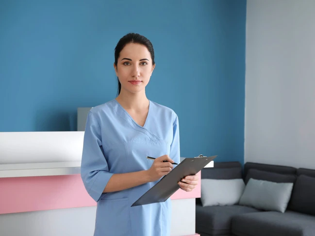 Medical clinic employee scheduling for patients